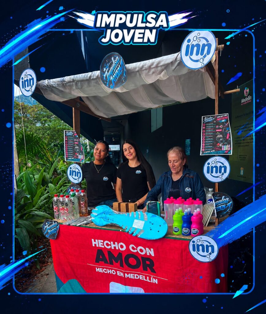 Jóvenes en un evento de Impulsa Joven
